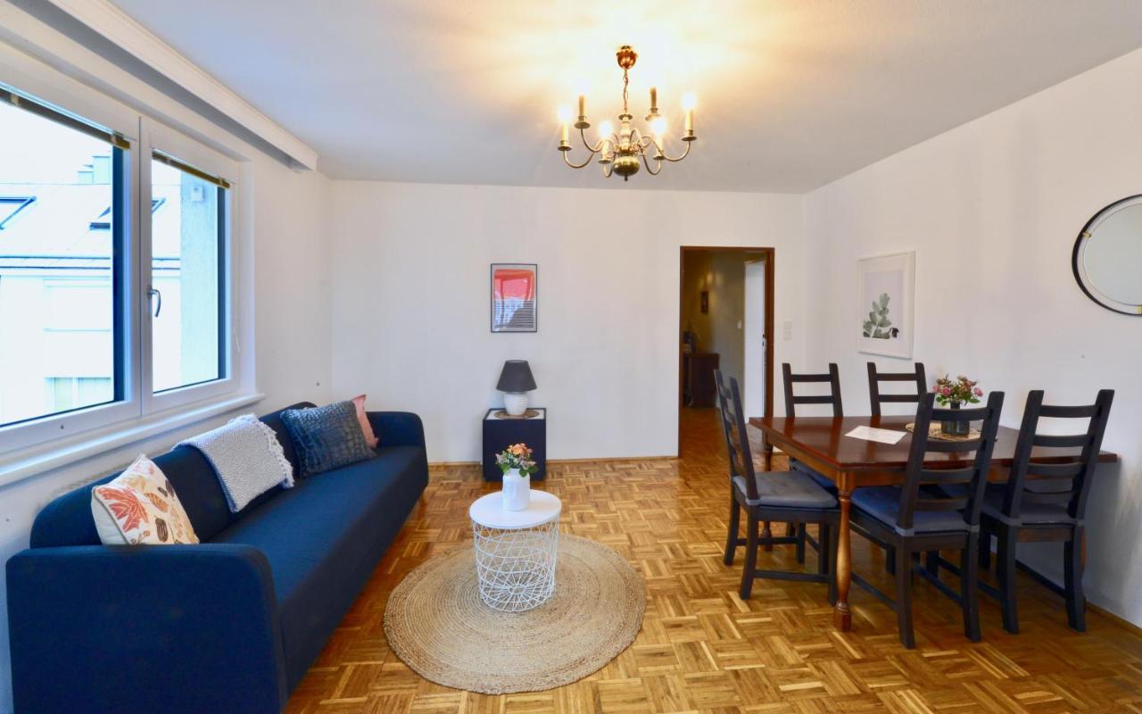 3-Bedroom-Flat With Parking Space Wina Bagian luar foto