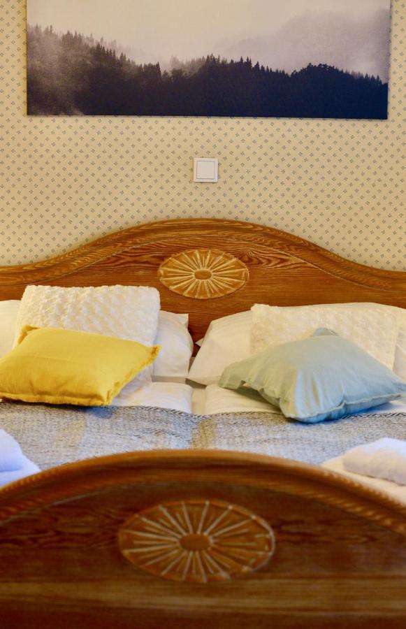 3-Bedroom-Flat With Parking Space Wina Bagian luar foto