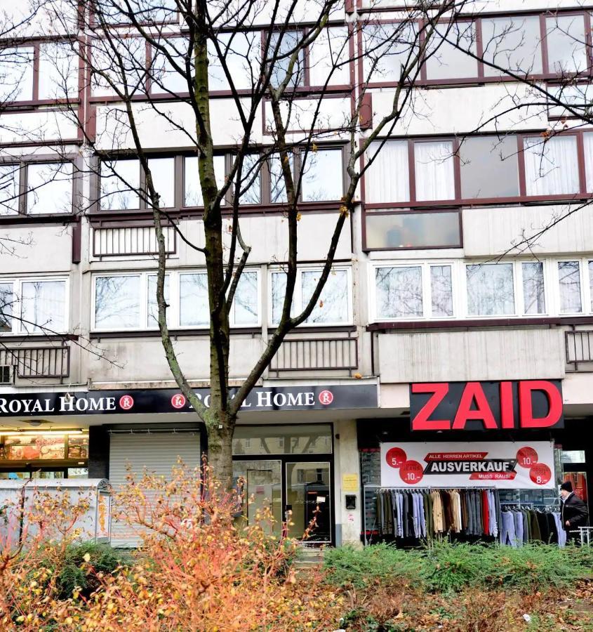 3-Bedroom-Flat With Parking Space Wina Bagian luar foto
